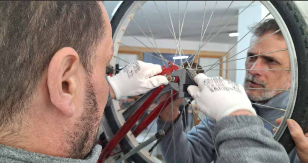 Espacio de autorreparaciones, Fundació Deixalles